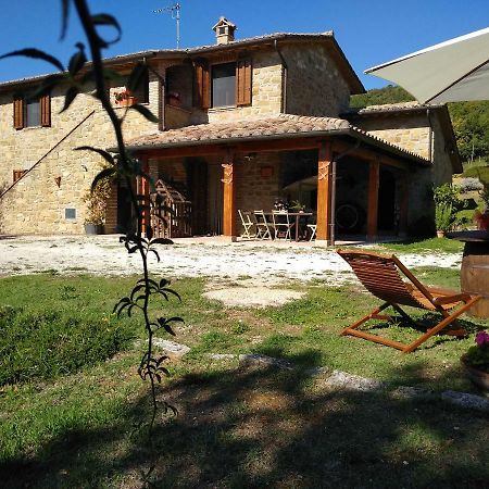 Agriturismo Casa Del Nonno Valfabbrica المظهر الخارجي الصورة