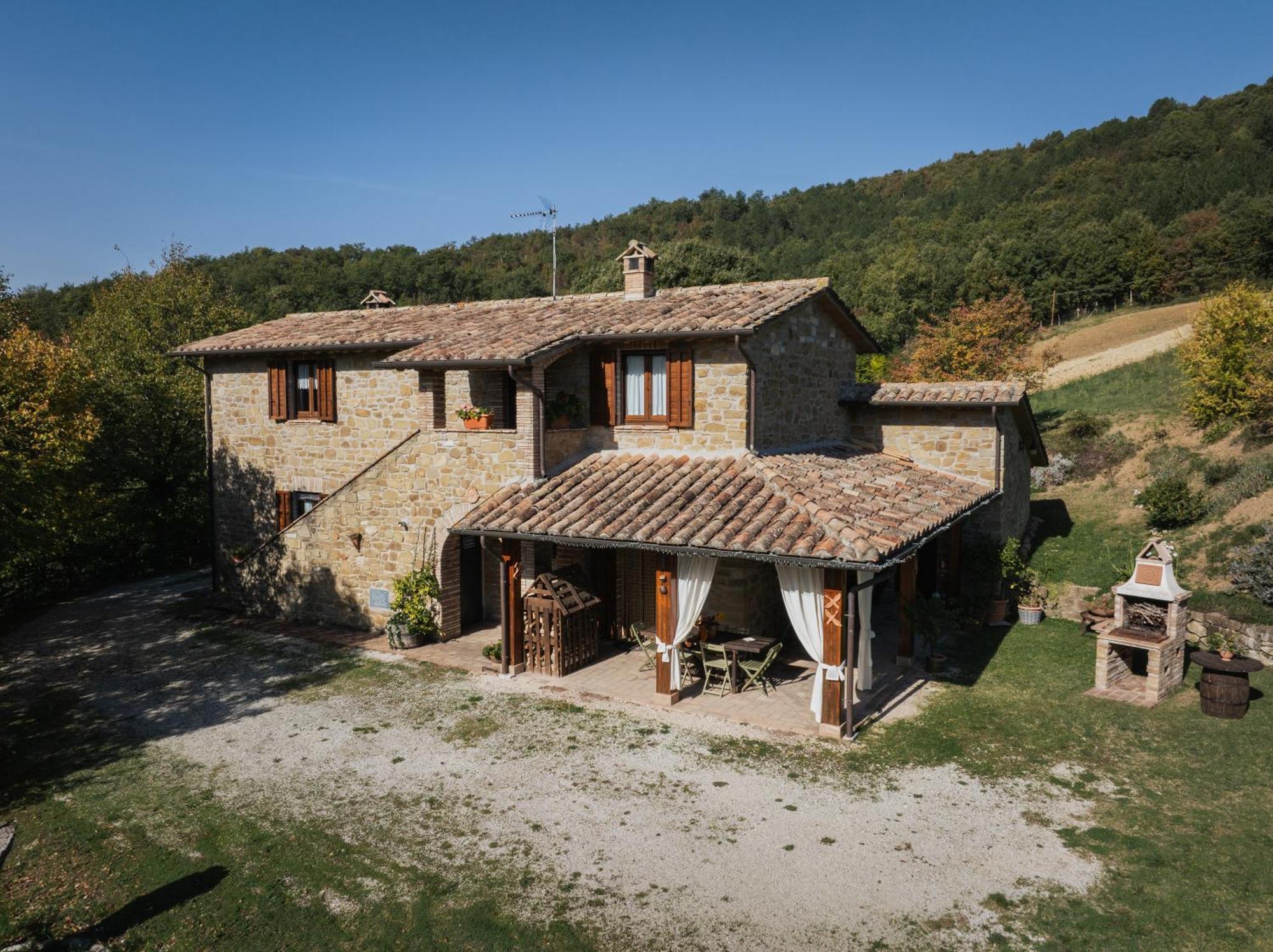 Agriturismo Casa Del Nonno Valfabbrica المظهر الخارجي الصورة